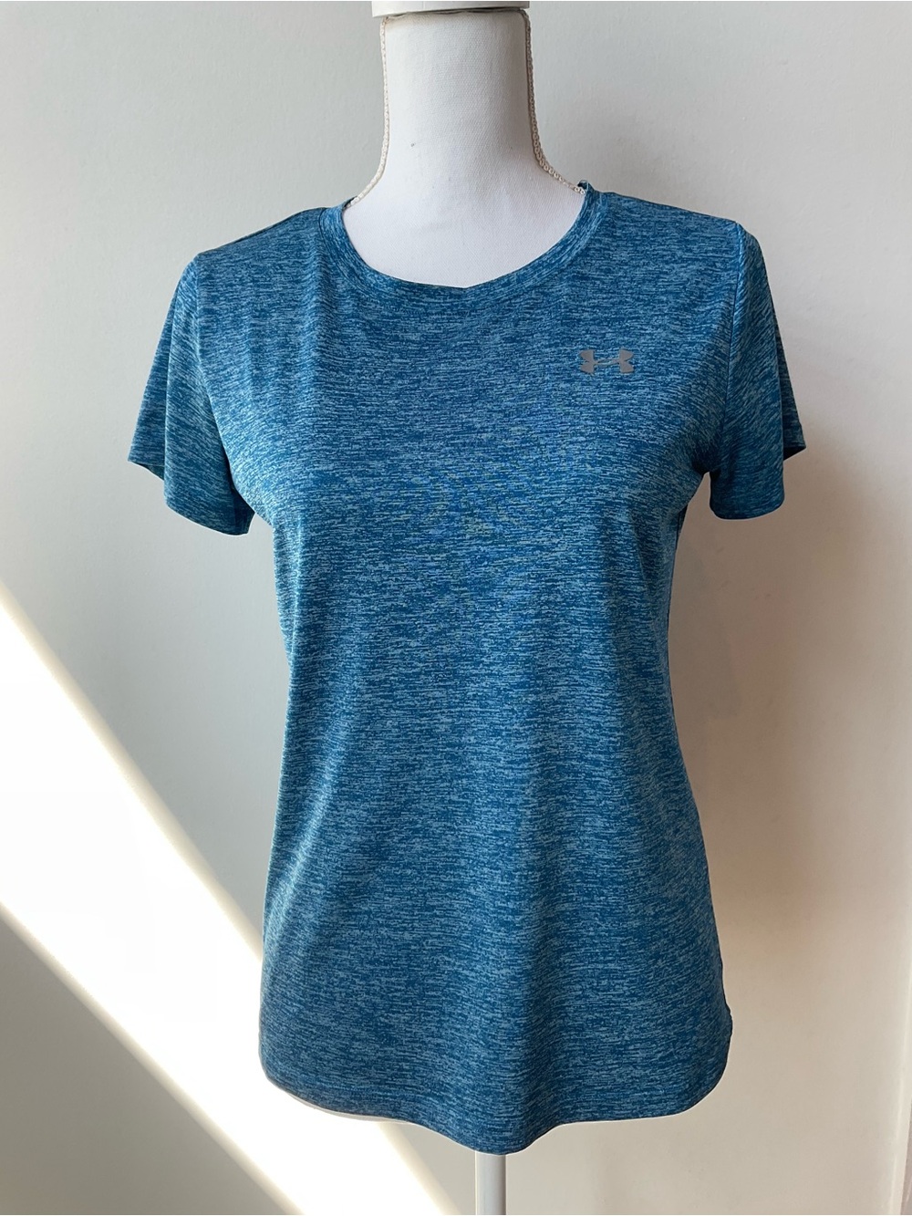 Under Armour Women’s Heathered Teal Short Sleeve Performance Tee